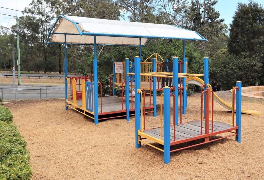 playground unit before refurbishment at Mudgeeraba Creek State School